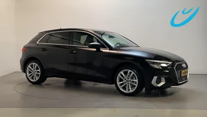 Zwart Gebruikt 2022 Audi A3 Sportback e-tron Advanced Hatchback | € 19.950 (Goede deal)