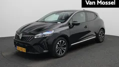 Zwart Gebruikt 2024 Renault Clio V Techno Hatchback | € 23.935 (Eerlijke prijs)