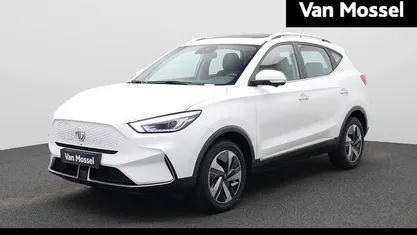 Wit Occasion 2022 MG ZS Luxury Sedan | € 23.995 (Eerlijke prijs)