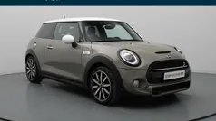 Grijs (metallic) Gebruikt 2018 Mini Cooper S Chili Hatchback | € 18.790 (Eerlijke prijs)