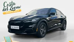 Zwart Gebruikt 2022 Ford Mustang Mach-E SUV | € 34.940 (Eerlijke prijs)