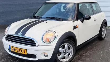 Wit Gebruikt 2008 Mini ONE Hatchback | € 3.245 (Eerlijke prijs)