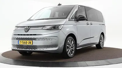 Zilver Gebruikt 2023 VW Multivan Business Van | € 47.440 (Goede deal)