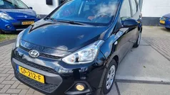 Zwart Gebruikt 2015 Hyundai i10 Comfort Hatchback | € 5.950 (Eerlijke prijs)