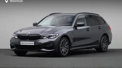 Gebruikt 2022 BMW 330e Shadowline Stationwagen | € 39.880 (Eerlijke prijs)