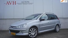 Grijs Gebruikt 2004 Peugeot 206 Quiksilver Stationwagen | € 2.250 (Eerlijke prijs)