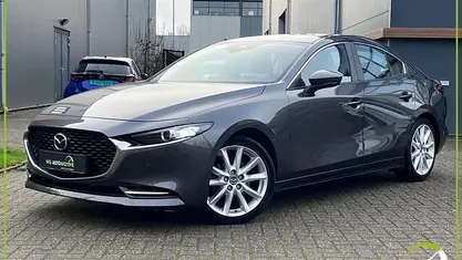 Occasion 2021 Mazda 3 Comfort Sedan | € 15.950 (Eerlijke prijs)
