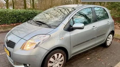 Occasion Toyota Yaris Sol 87 PK (63 kW) 2008 Grijs Hatchback