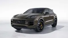 Gebruikt 2025 Porsche Cayenne Turbo E-Hybrid SUV | € 287.563