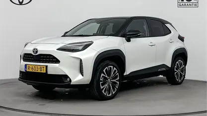 Wit Occasion 2022 Toyota Yaris Cross Executive SUV | € 27.950 (Eerlijke prijs)