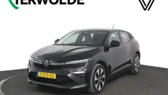 Zwart Gebruikt 2023 Renault Mégane Evolution Hatchback | € 23.945 (Goede deal)