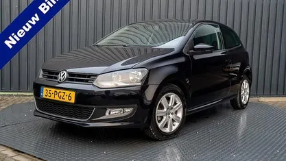 Zwart Gebruikt 2011 VW Polo Highline Hatchback | € 6.745 (Eerlijke prijs)