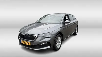 Occasion Skoda Scala Ambition 112 PK (82 kW) 2022 Grijs (metallic) Hatchback