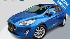 Blauw, metallic lak Gebruikt 2019 Ford Fiesta Titanium Hatchback | € 13.450 (Eerlijke prijs)