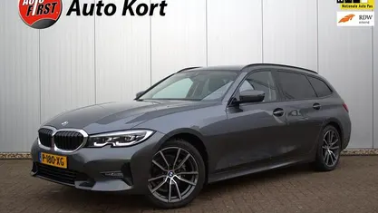 Gebruikt 2022 BMW 318 Sport Line Stationwagen | € 33.450 (Goede deal)