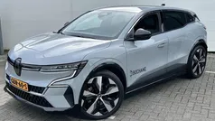 Grijs Gebruikt 2024 Renault Mégane Techno Hatchback | € 33.945 (Eerlijke prijs)