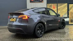 Grijs Gebruikt 2023 Tesla Model Y SUV | € 34.800 (Eerlijke prijs)