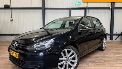 Zwart Gebruikt 2009 VW Golf VI Trendline Hatchback | € 6.990 (Eerlijke prijs)