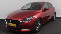 Soul red crystal (rood metallic) Gebruikt 2022 Mazda 2 Luxury Hatchback | € 20.950 (Eerlijke prijs)