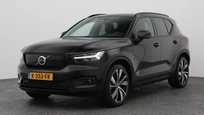 Zwart (metallic) Occasion 2020 Volvo XC40 R-Design SUV | € 19.900 (Super prijs)