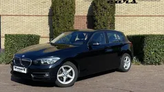 Zwart, metallic lak Gebruikt 2015 BMW 116 Hatchback | € 9.495 (Eerlijke prijs)