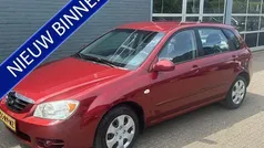 Rood Gebruikt 2005 Kia Cerato LX Hatchback | € 1.950 (Super prijs)
