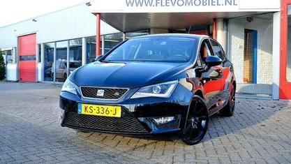 Zwart Gebruikt 2016 Seat Ibiza CONNECT Hatchback | € 7.750 (Eerlijke prijs)