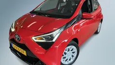 Gebruikt 2020 Toyota Aygo X-play Hatchback | € 10.950 (Eerlijke prijs)