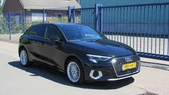 Zwart Gebruikt 2023 Audi A3 Sportback Advanced Hatchback | € 33.250 (Super prijs)