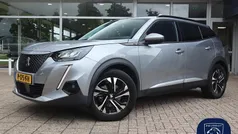 Grijs Gebruikt 2021 Peugeot e-2008 Allure SUV | € 17.950 (Eerlijke prijs)