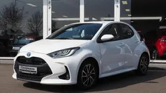 Wit Gebruikt 2023 Toyota Yaris Comfort Hatchback | € 21.750 (Eerlijke prijs)