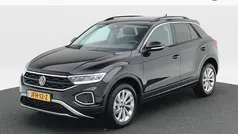 Gebruikt 2025 VW T-Roc Edition SUV | € 35.850 (Eerlijke prijs)