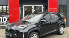 Zwart Gebruikt 2023 Toyota Yaris Cross SUV | € 27.340 (Goede deal)