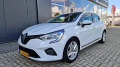 Wit Gebruikt 2020 Renault Clio V Zen Hatchback | € 12.240 (Eerlijke prijs)