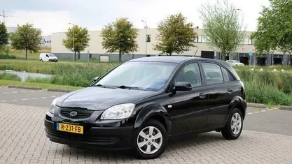 Occasion Kia Rio Comfort 97 PK (71 kW) 2009 Hatchback