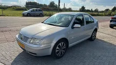 Gebruikt 2001 VW Bora Trendline Sedan | € 899 (Eerlijke prijs)
