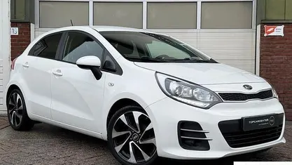 Occasion 2015 Kia Rio Hatchback | € 5.999 (Goede deal)