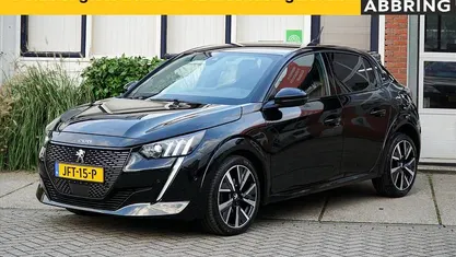 Zwart Gebruikt 2022 Peugeot 208 GT Hatchback | € 19.700 (Eerlijke prijs)