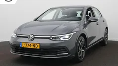 Grijs Gebruikt 2021 VW Golf VIII Style Hatchback | € 24.795 (Eerlijke prijs)