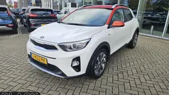 Wit Gebruikt 2020 Kia Stonic SUV | € 16.945 (Eerlijke prijs)