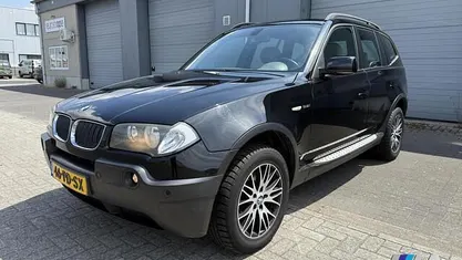 Zwart Gebruikt 2004 BMW X3 SUV | € 5.725 (Eerlijke prijs)