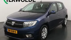 Blauw Gebruikt 2019 Dacia Sandero Lauréate Hatchback | € 9.795 (Eerlijke prijs)