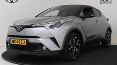 Grijs, metallic lak Gebruikt 2017 Toyota C-HR SUV | € 13.950 (Eerlijke prijs)