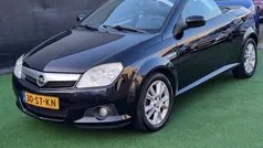 Zwart Gebruikt 2006 Opel Tigra Sport Cabriolet | € 2.990 (Duur)