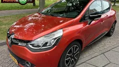 Rood Gebruikt 2013 Renault Clio IV Dynamique Hatchback | € 6.945 (Eerlijke prijs)