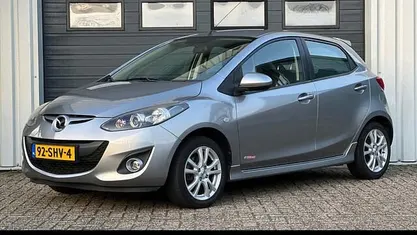 Grijs Gebruikt 2011 Mazda 2 Hatchback | € 5.950 (Eerlijke prijs)