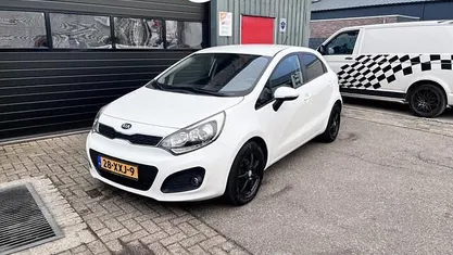 Occasion 2012 Kia Rio Plus Hatchback | € 4.950 (Eerlijke prijs)
