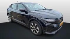 Zwart Gebruikt 2023 Renault Mégane Evolution Hatchback | € 23.945 (Eerlijke prijs)