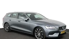 Grijs Gebruikt 2019 Volvo V60 Inscription Stationwagen | € 23.950 (Eerlijke prijs)