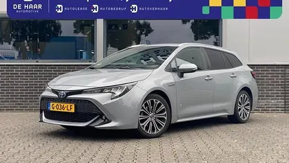 Grijs Occasion 2019 Toyota Corolla Sedan | € 20.900 (Eerlijke prijs)